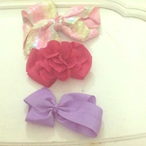 3 bows including one jojo siwa bow.